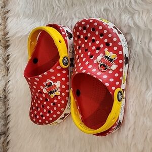 Crocs Minnie Mouse Kids Red and Yellow Polka Dot Clogs